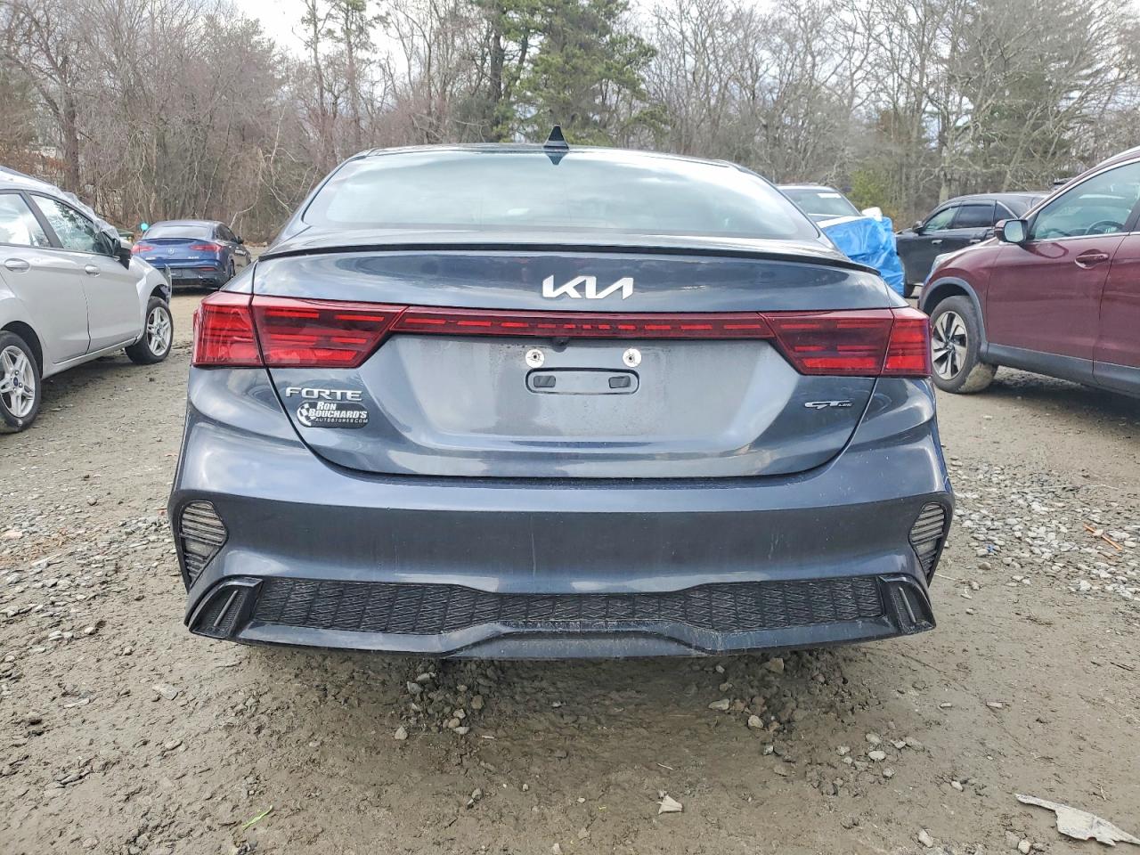 2023 KIA FORTE photo 6