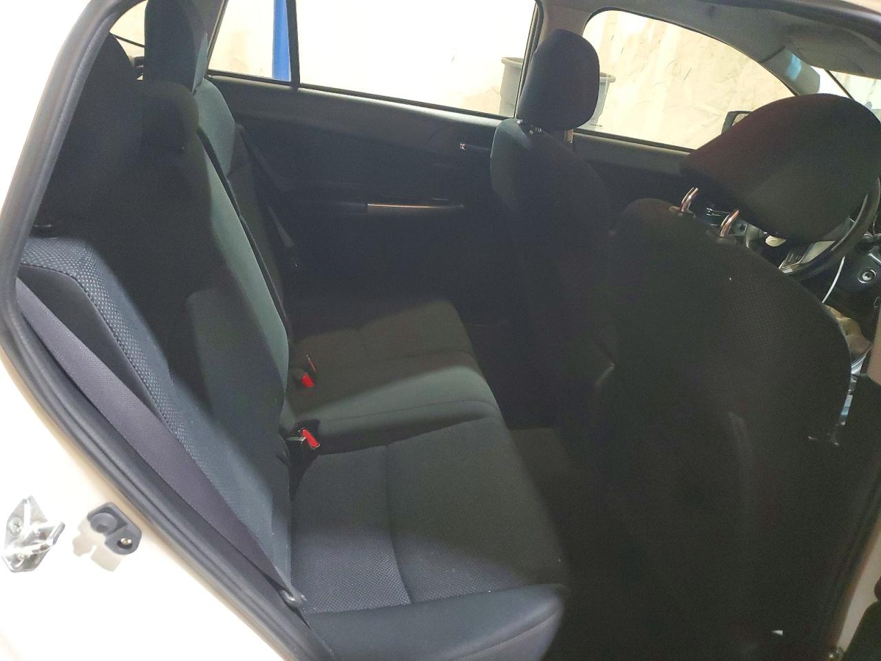 2016 SUBARU IMPREZA PREMIUM photo 10