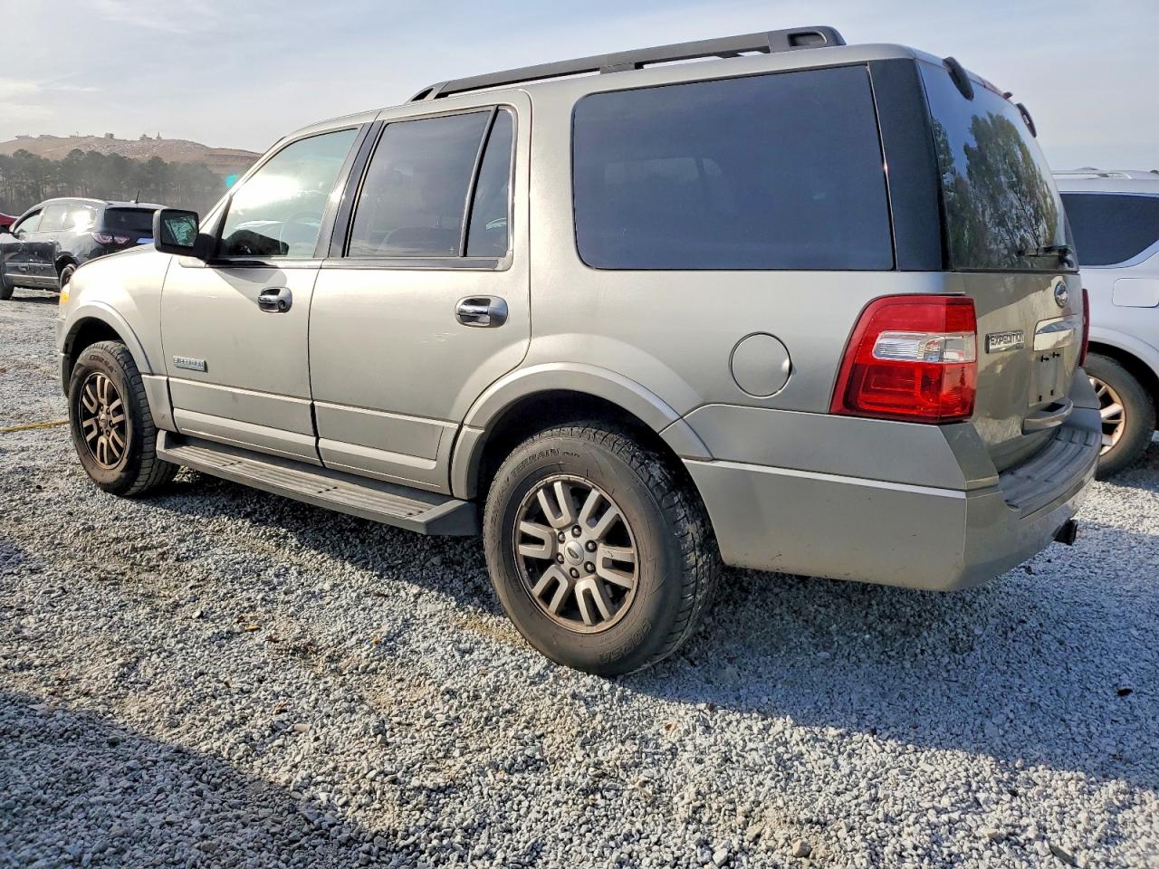 2008 FORD EXPEDITION XLT photo 2