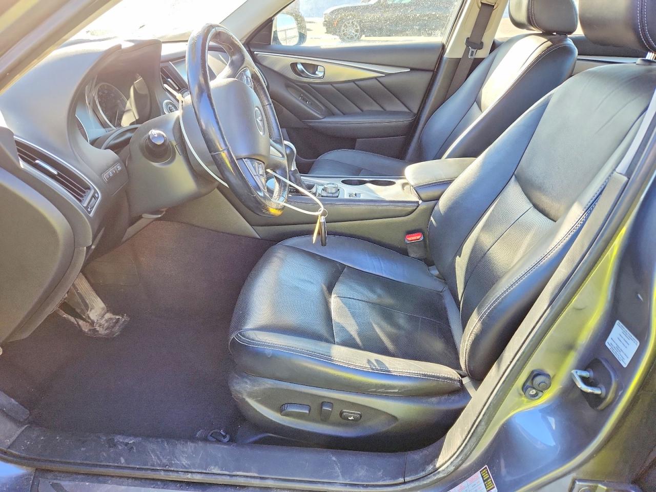 2015 INFINITI Q50 BASE photo 19