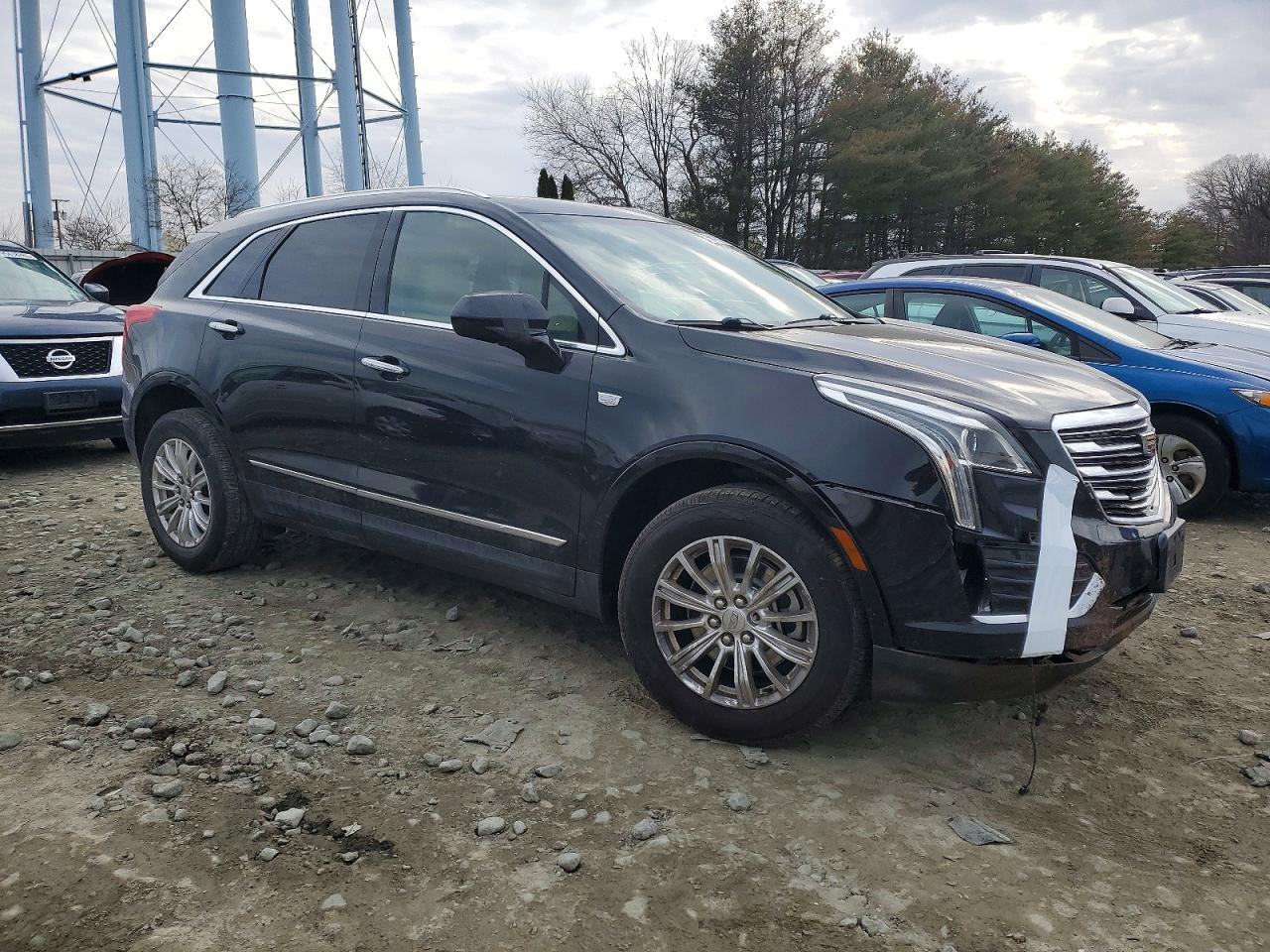 2019 CADILLAC XT5 photo 4