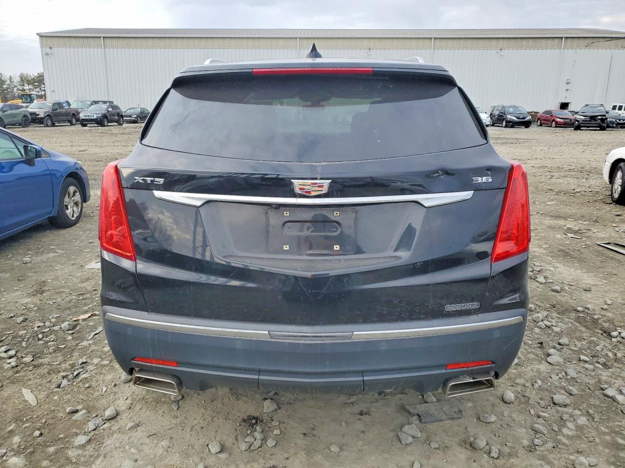 2019 CADILLAC XT5 photo 6