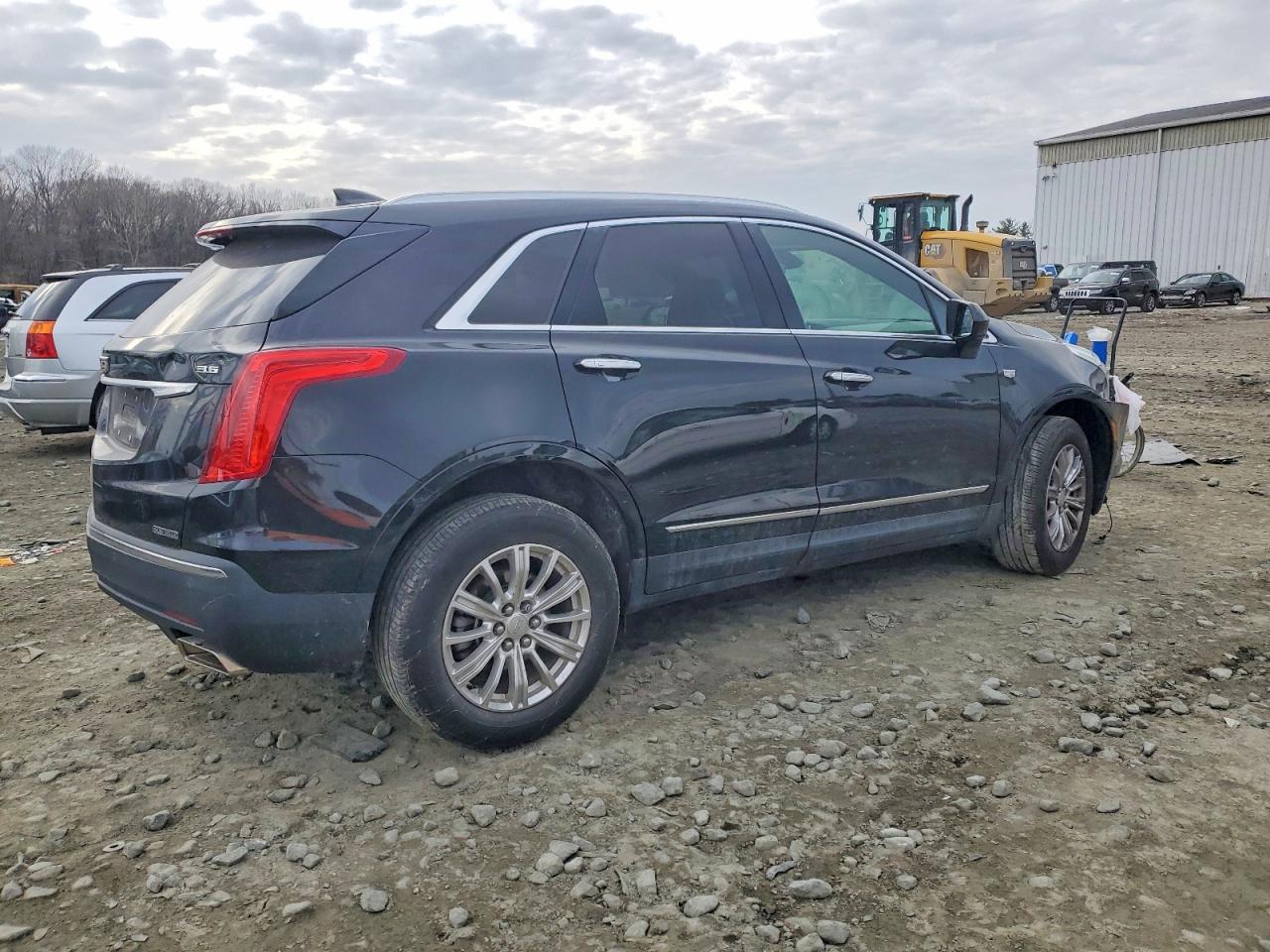 2019 CADILLAC XT5 photo 3
