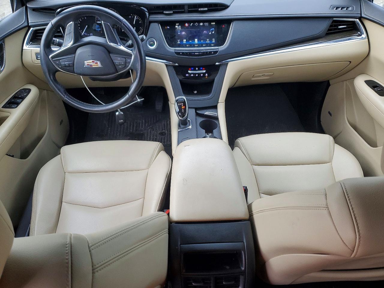 2019 CADILLAC XT5 photo 8