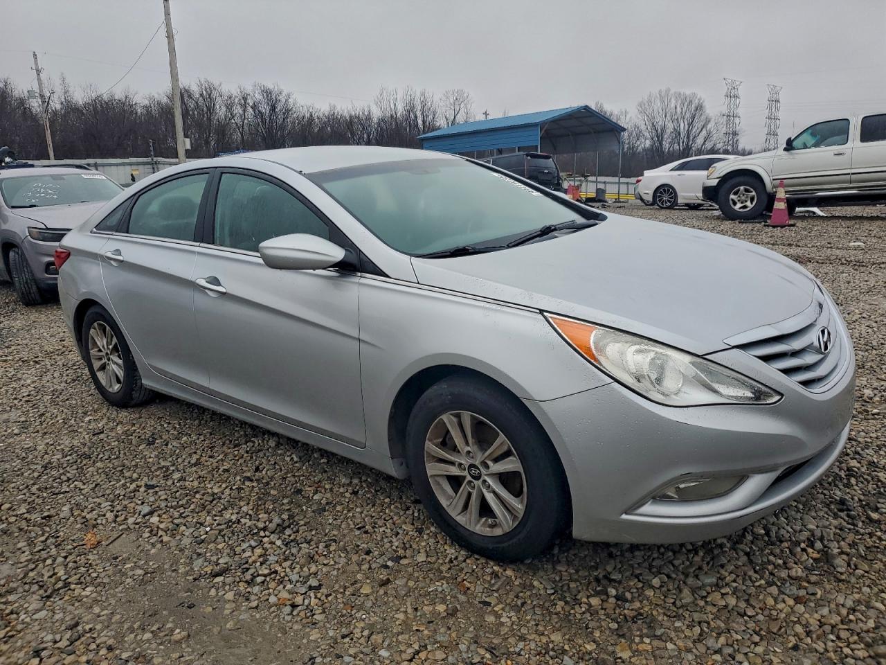 2013 HYUNDAI SONATA GLS photo 4