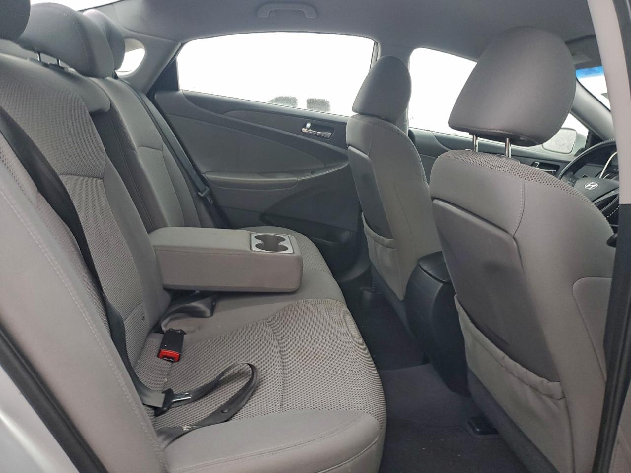 2013 HYUNDAI SONATA GLS photo 10