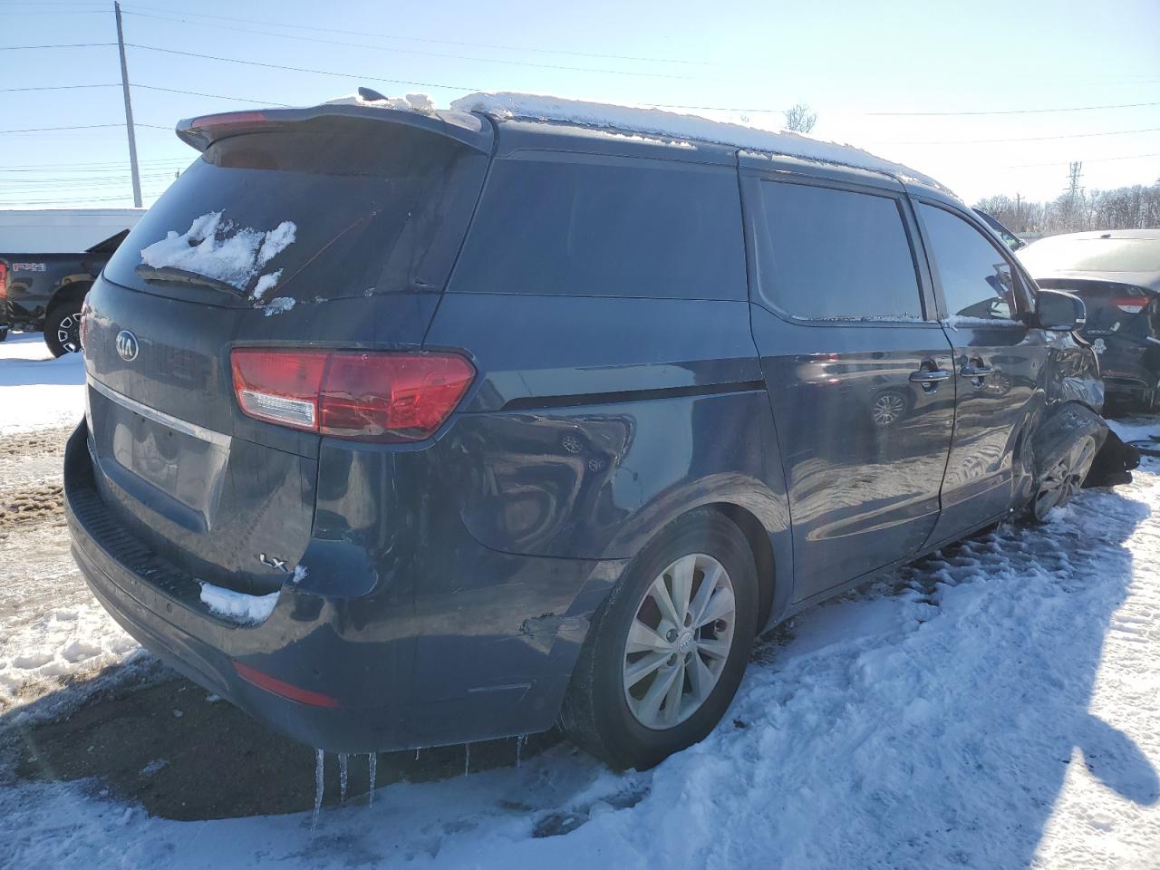 2016 KIA SEDONA LX photo 3