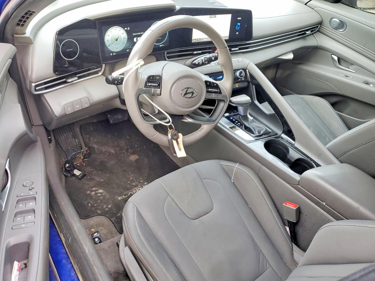 2023 HYUNDAI ELANTRA SEL photo 8