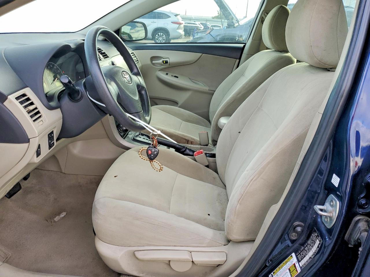 2013 TOYOTA COROLLA BASE photo 7