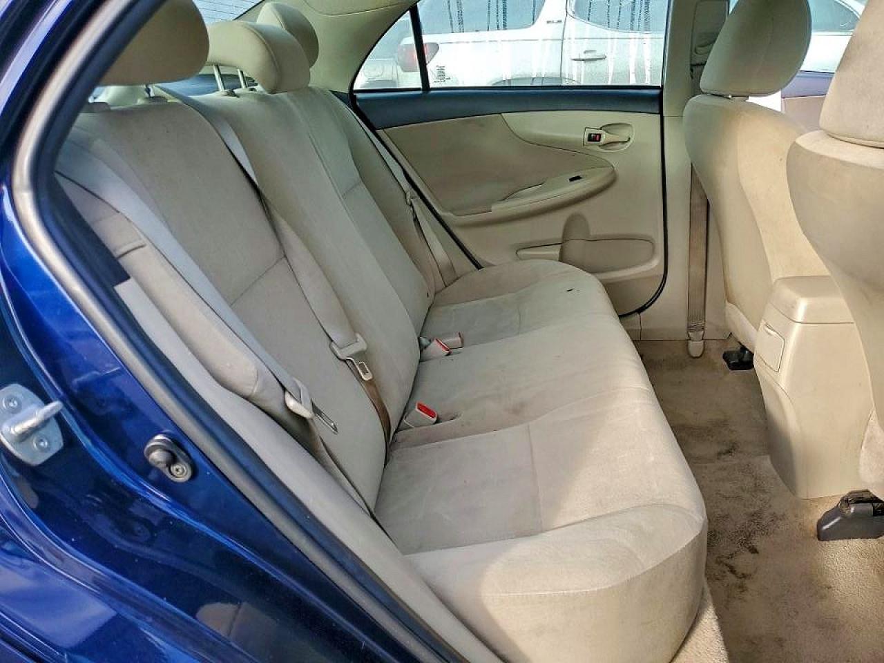 2013 TOYOTA COROLLA BASE photo 10