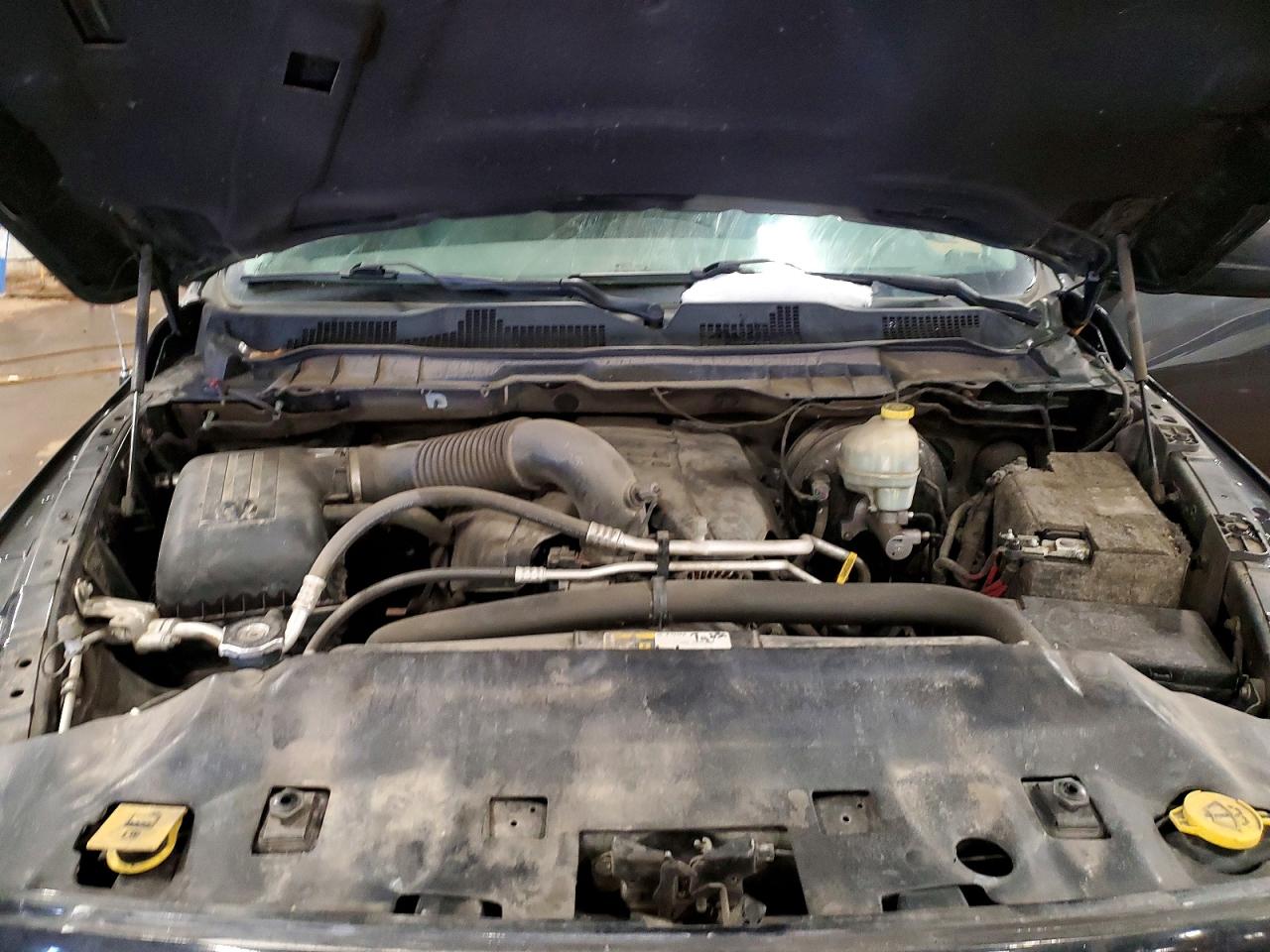 2015 RAM 1500 ST photo 11