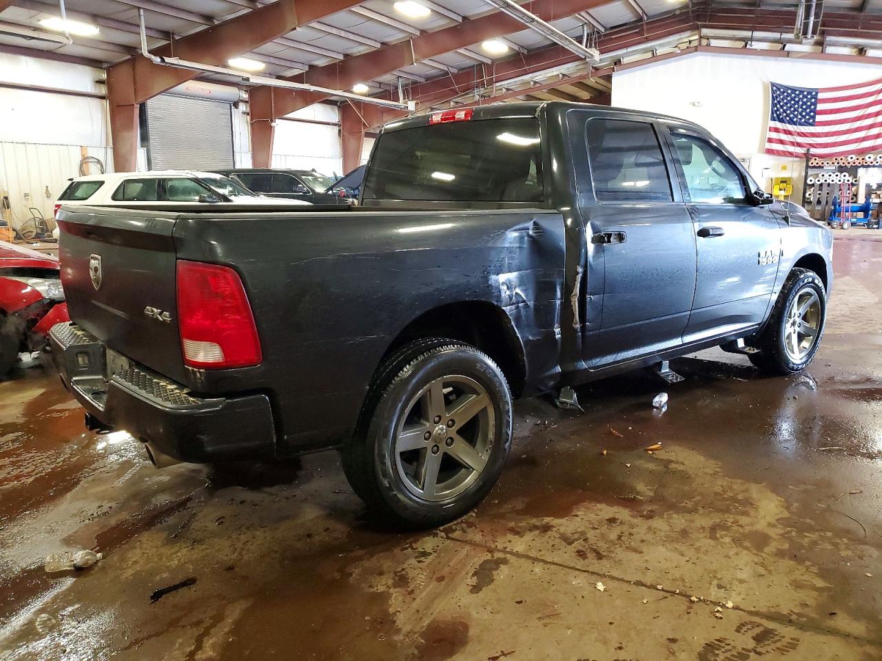 2015 RAM 1500 ST photo 3