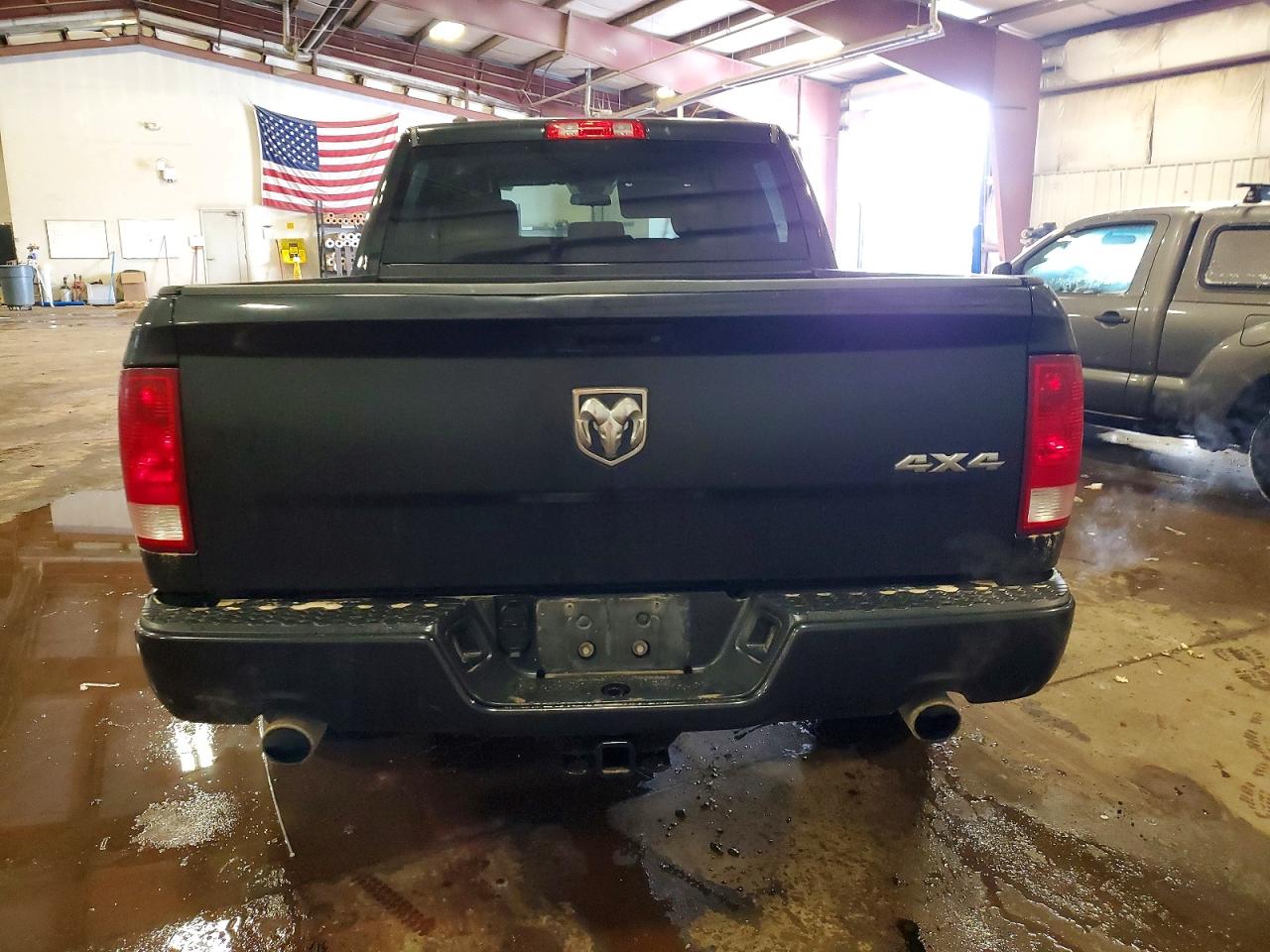 2015 RAM 1500 ST photo 6