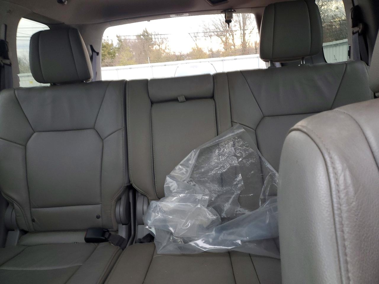 2015 HONDA PILOT EXL photo 10