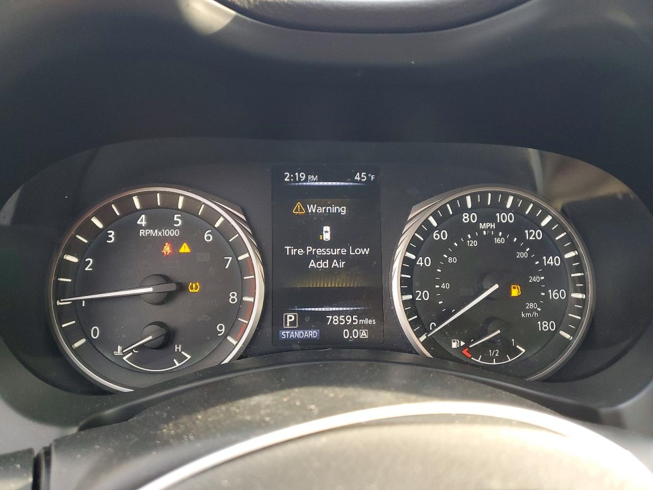 2018 INFINITI Q50 LUXE photo 9