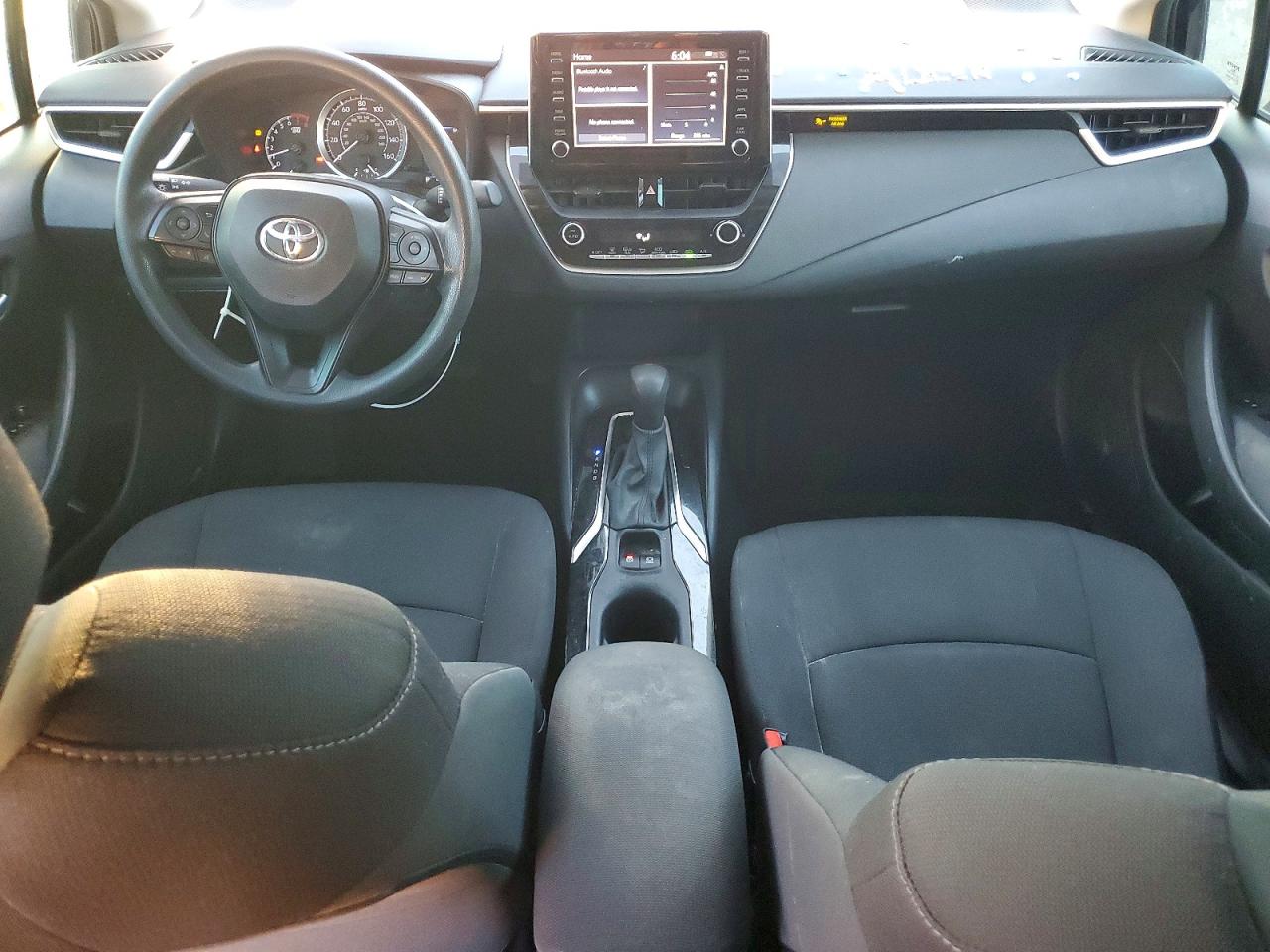 2020 TOYOTA COROLLA LE photo 8