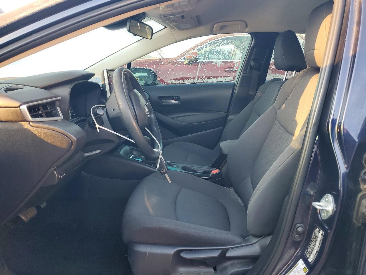 2020 TOYOTA COROLLA LE photo 7