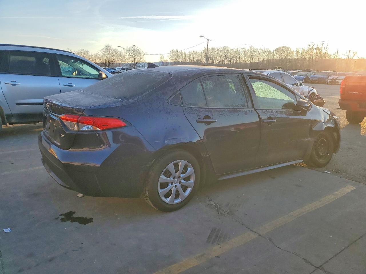 2020 TOYOTA COROLLA LE photo 3