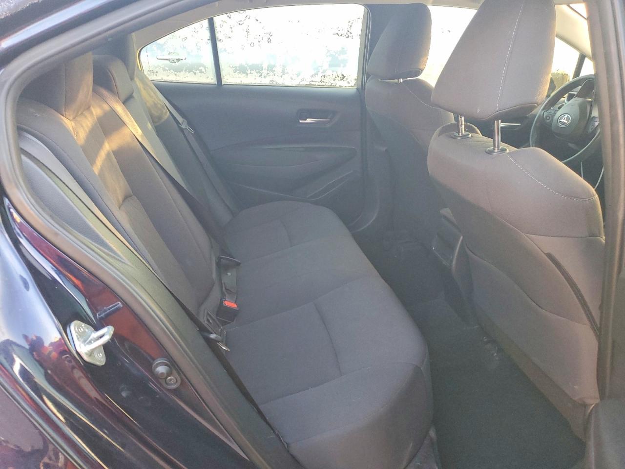2020 TOYOTA COROLLA LE photo 10