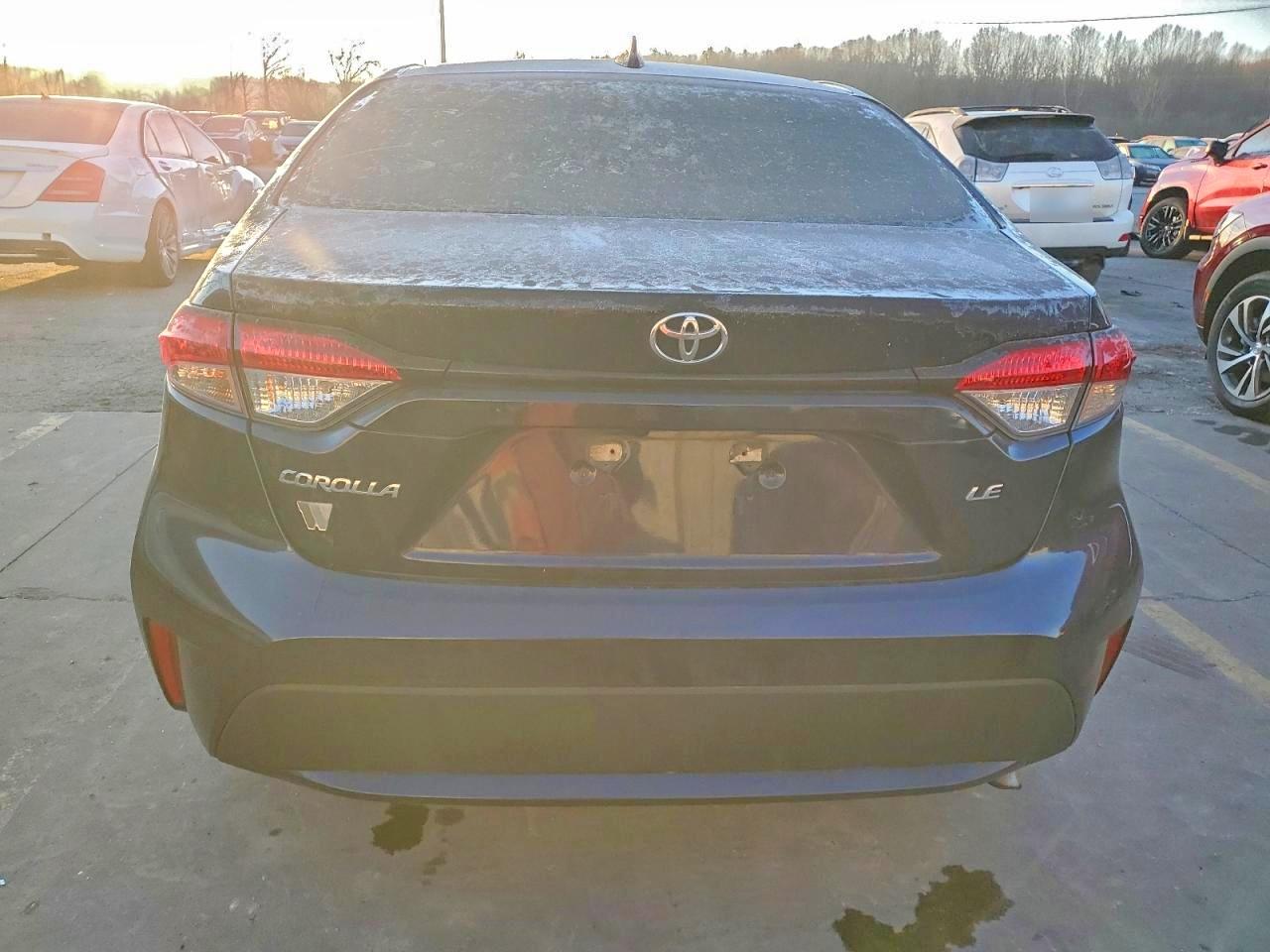 2020 TOYOTA COROLLA LE photo 6