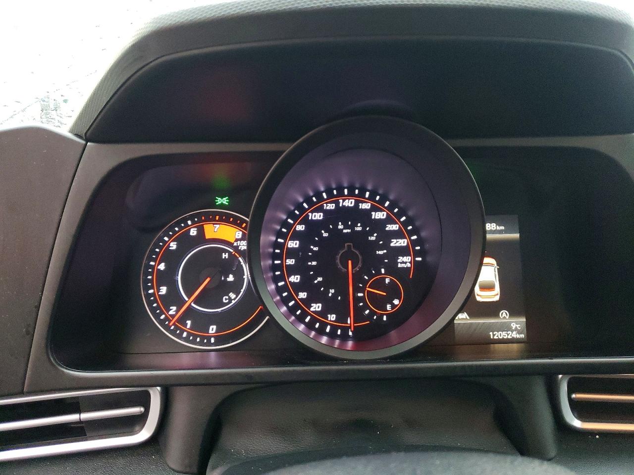 2022 HYUNDAI ELANTRA SEL photo 9