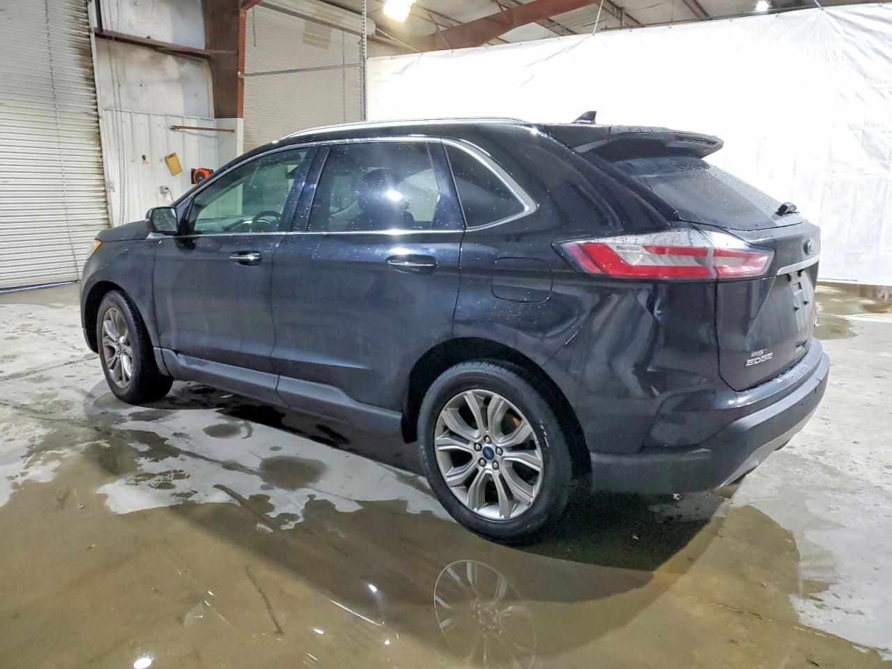 2019 FORD EDGE TITANIUM photo 2