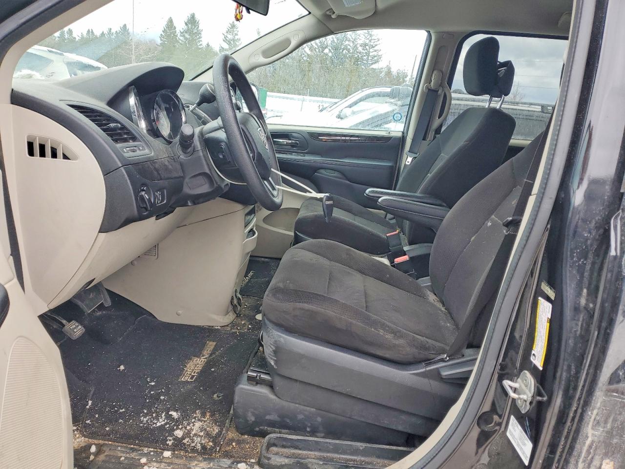 2013 DODGE GRAND CARAVAN SE photo 7