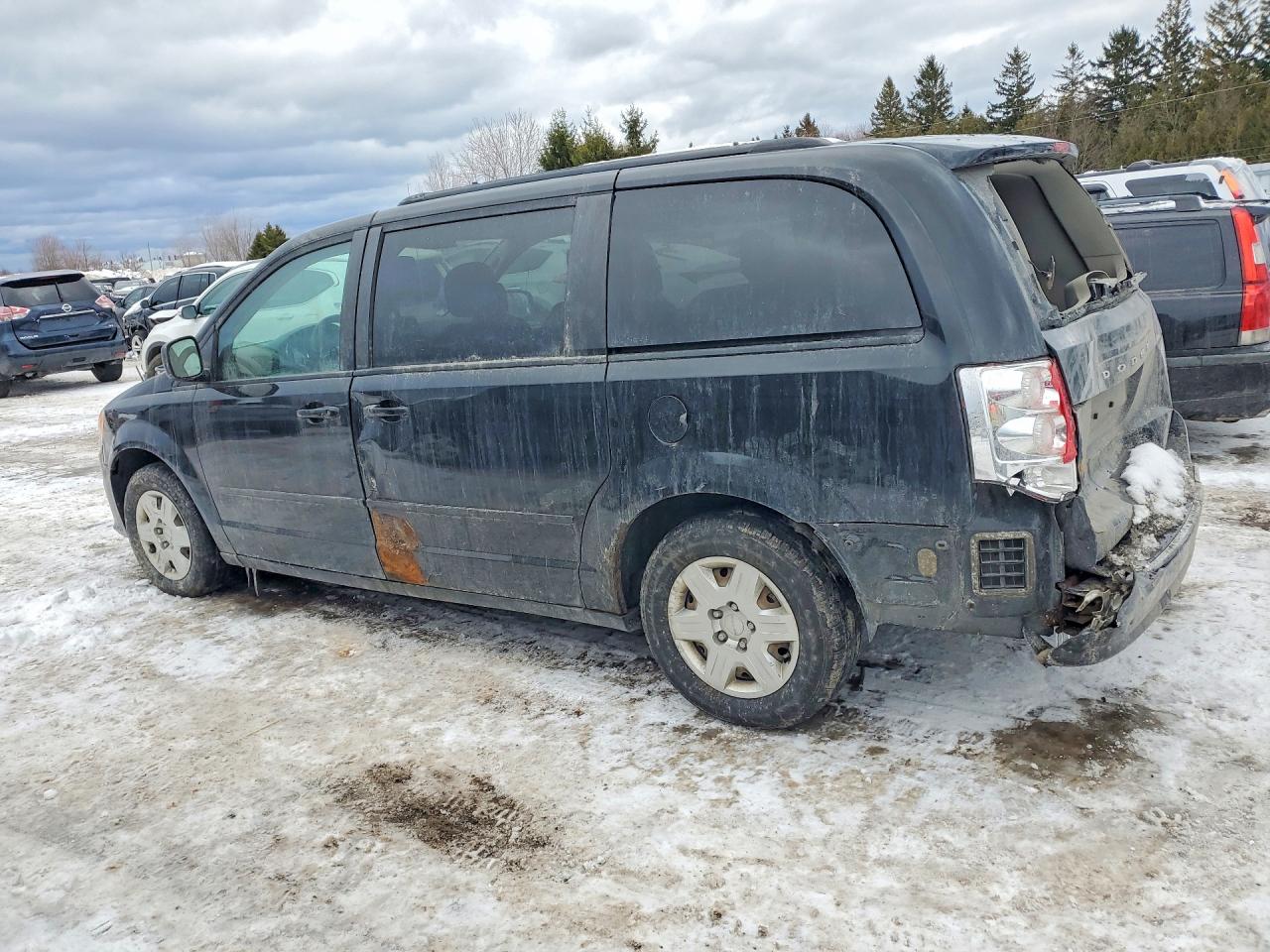 2013 DODGE GRAND CARAVAN SE photo 2