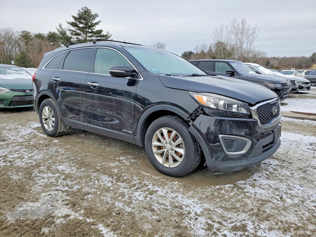 2016 KIA SORENTO LX photo 4