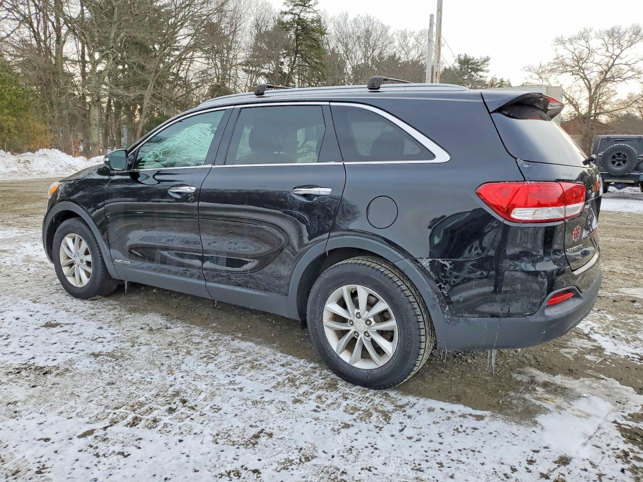 2016 KIA SORENTO LX photo 2