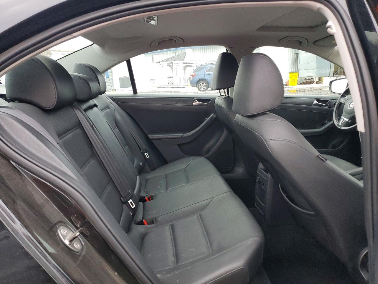 2011 VOLKSWAGEN JETTA SE photo 10