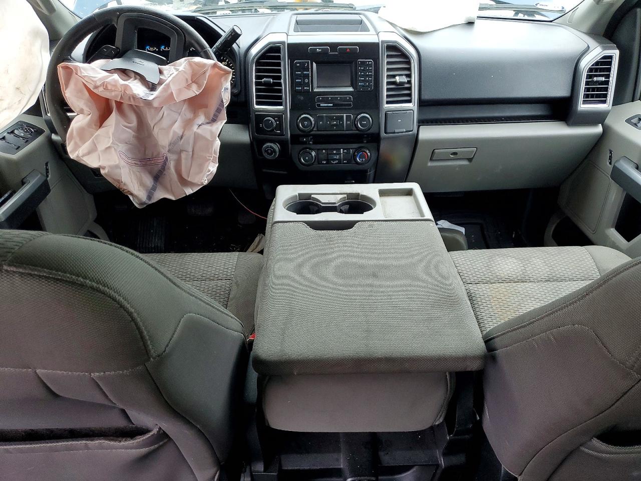 2016 FORD F150 SUPERCREW photo 8