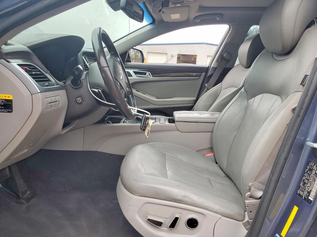 2015 HYUNDAI GENESIS 3.8L photo 7