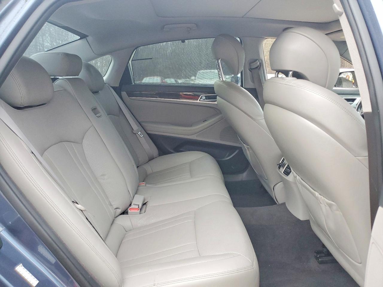 2015 HYUNDAI GENESIS 3.8L photo 10