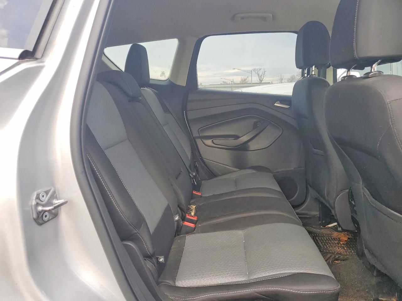 2017 FORD ESCAPE SE photo 10