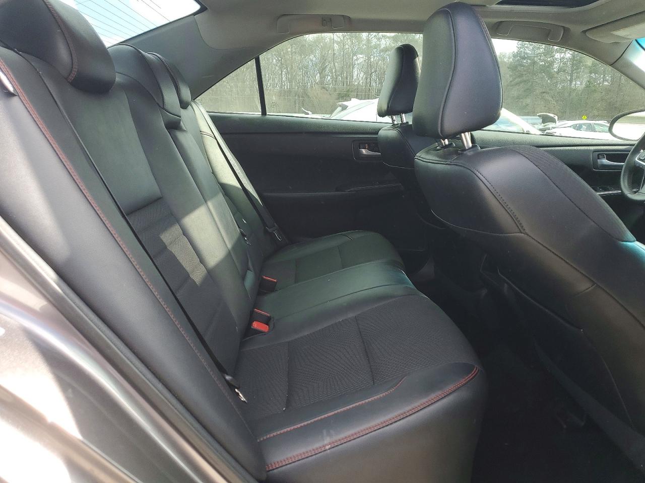 2017 TOYOTA CAMRY LE photo 10