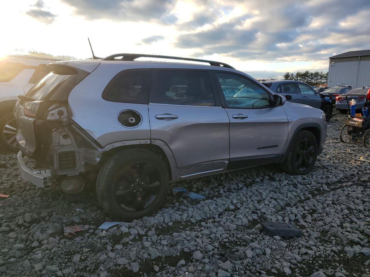2019 JEEP CHEROKEE LATITUDE PLUS photo 3