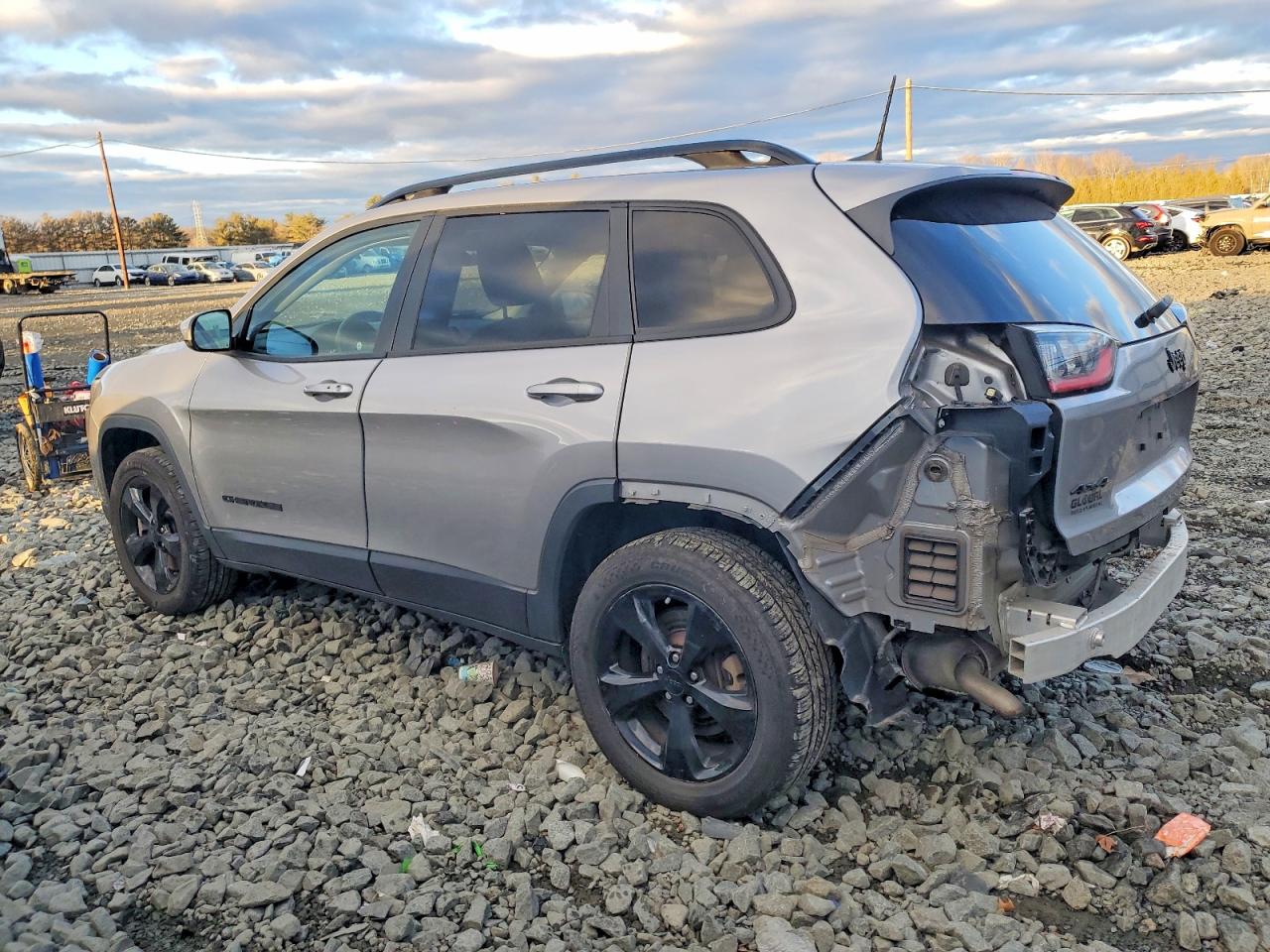 2019 JEEP CHEROKEE LATITUDE PLUS photo 2