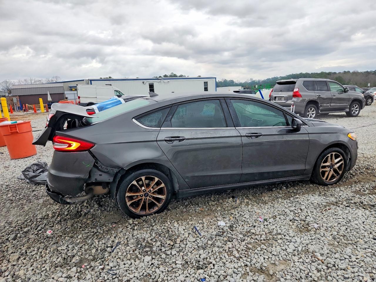 2019 FORD FUSION SE photo 5