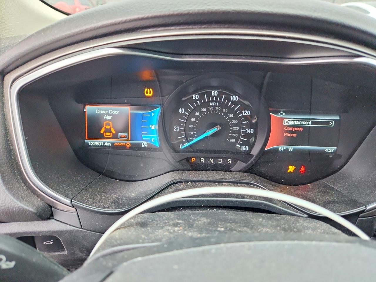 2019 FORD FUSION SE photo 17