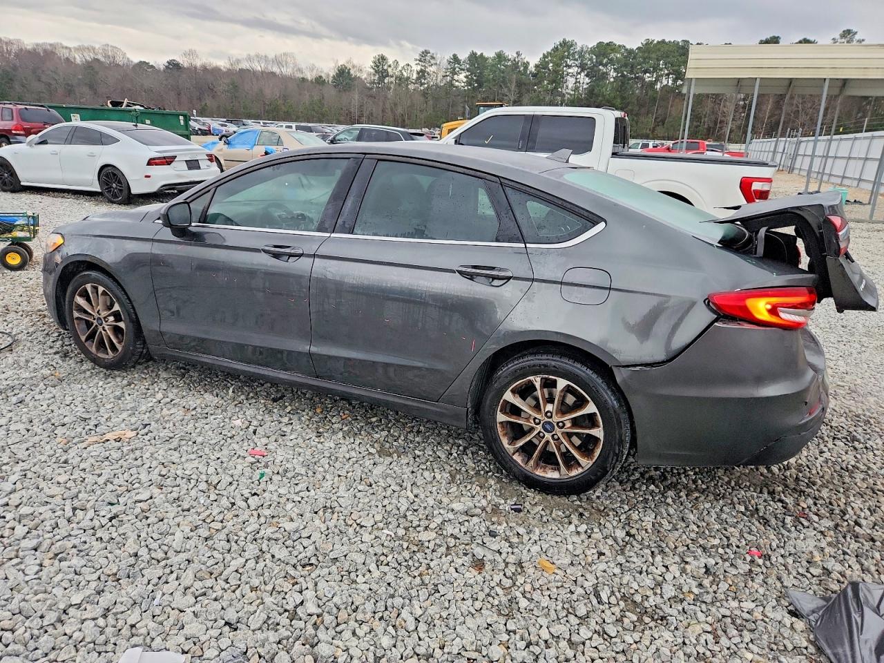 2019 FORD FUSION SE photo 3