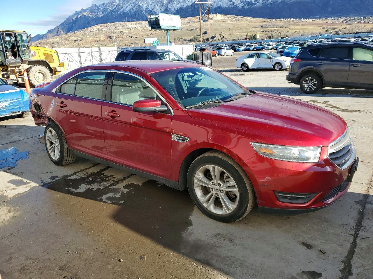 2018 FORD TAURUS SEL photo 4