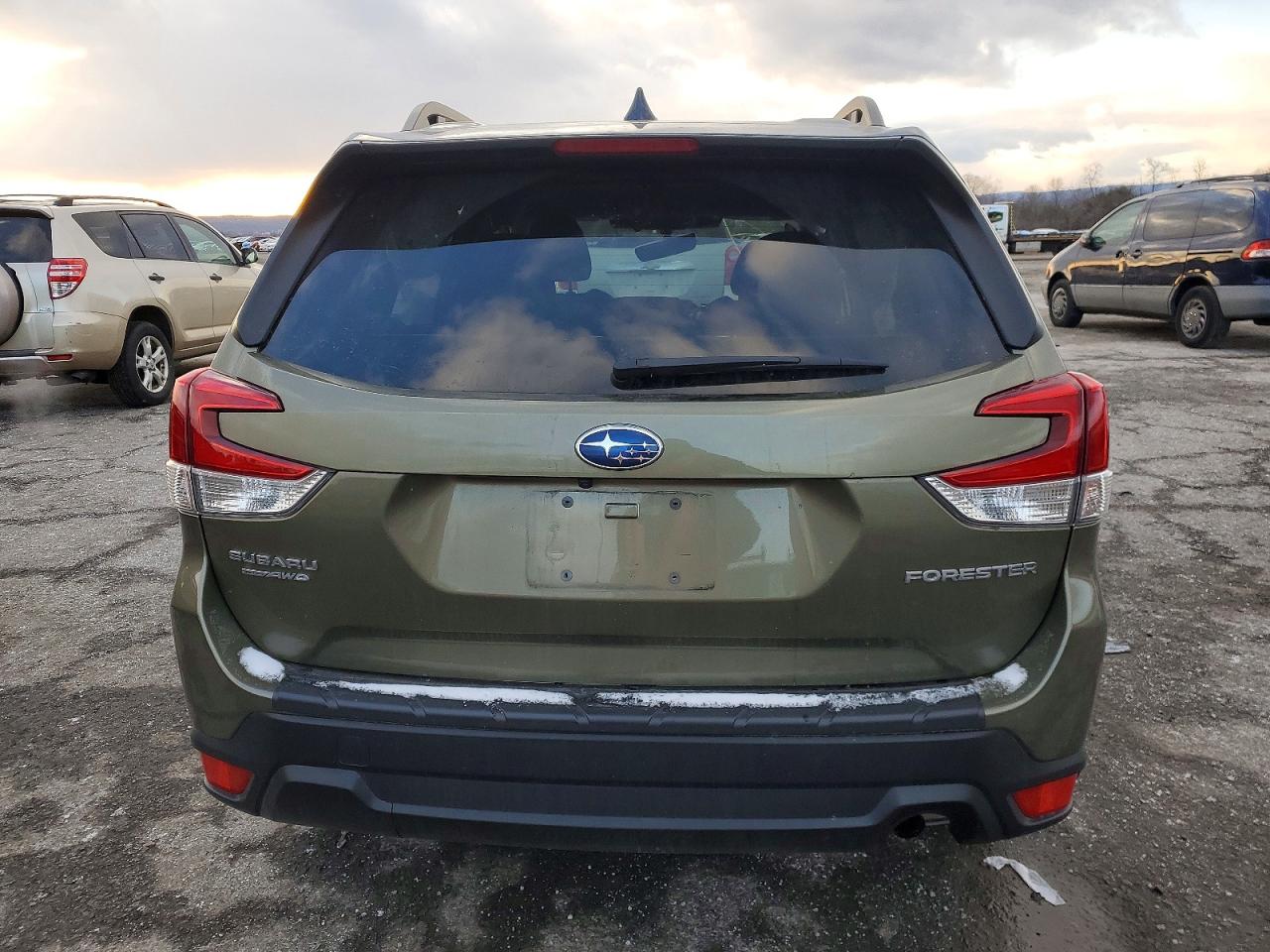 2024 SUBARU FORESTER PREMIUM photo 6