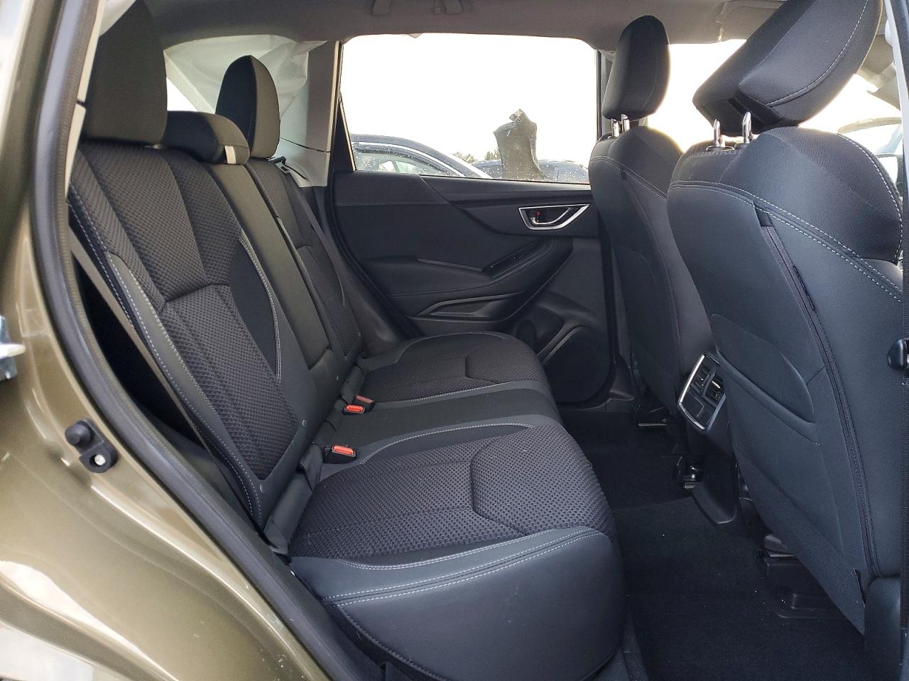 2024 SUBARU FORESTER PREMIUM photo 11