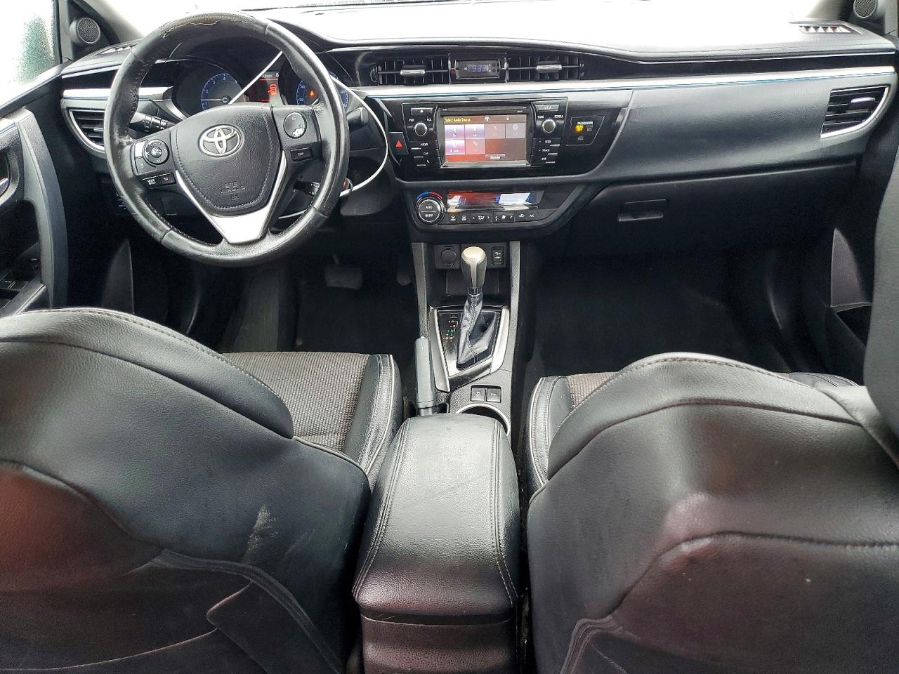 2014 TOYOTA COROLLA photo 8