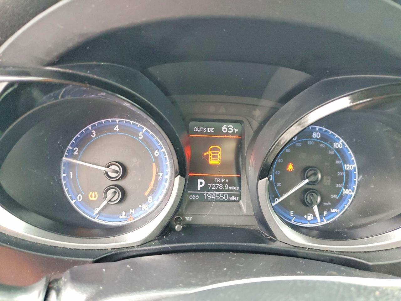 2014 TOYOTA COROLLA photo 9