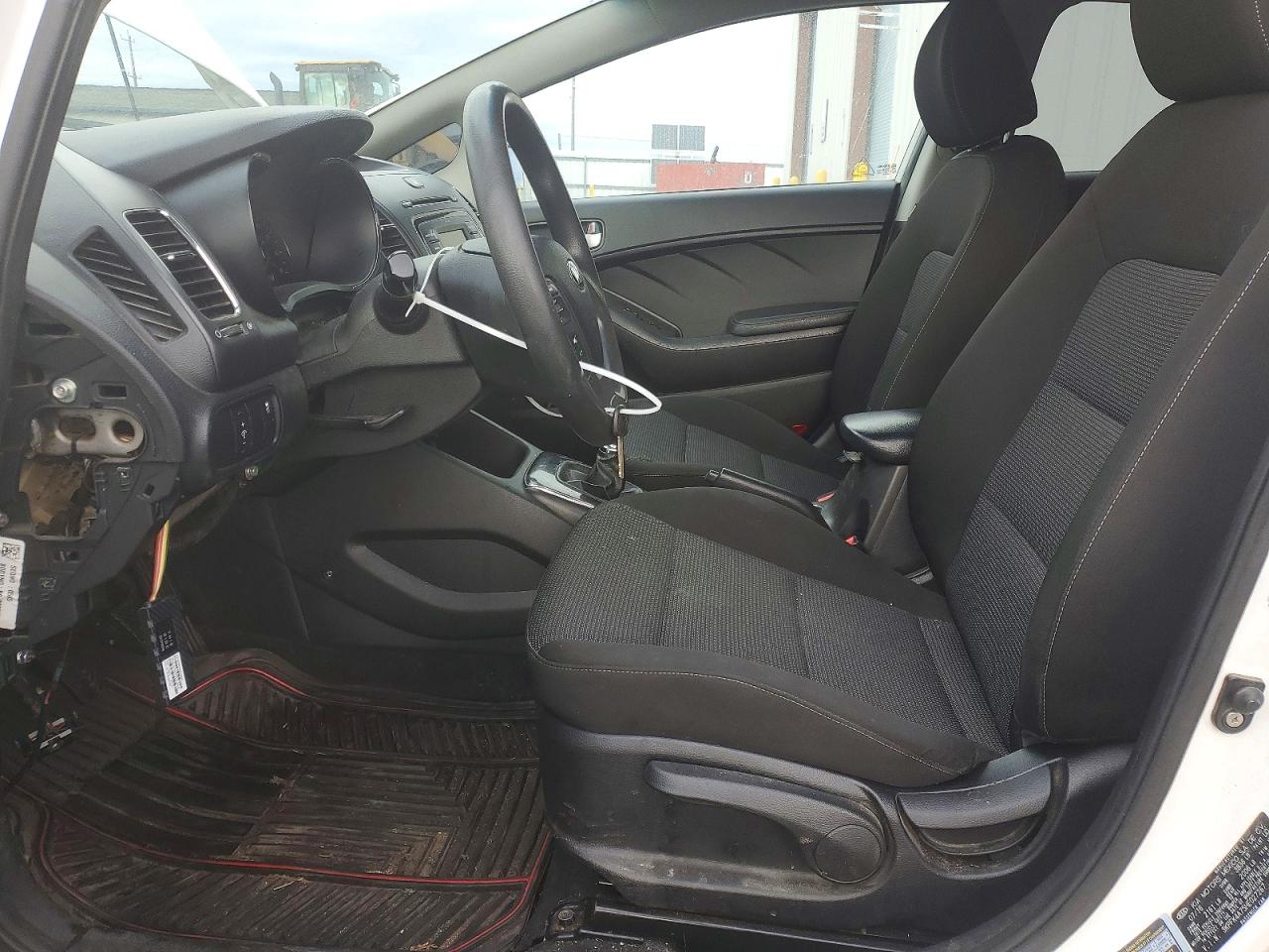2017 KIA FORTE LX photo 7