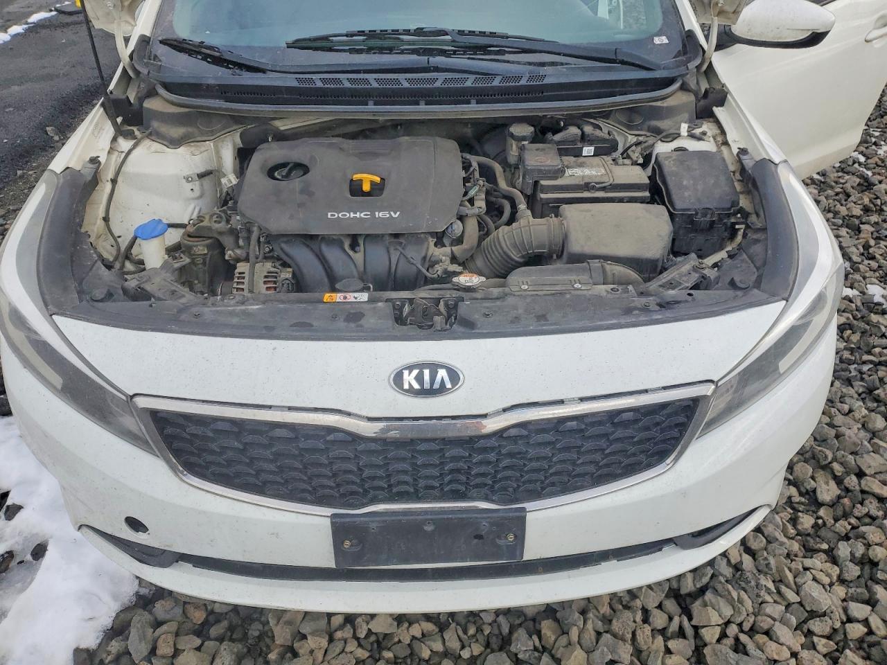 2017 KIA FORTE LX photo 11