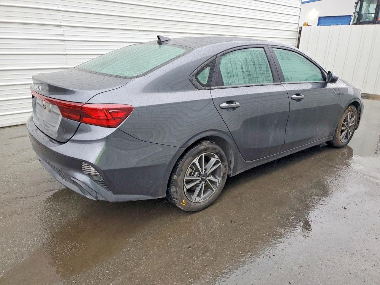 2024 KIA FORTE LX photo 3