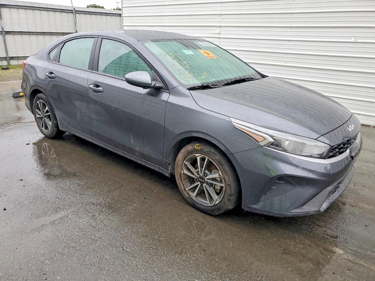 2024 KIA FORTE LX photo 4
